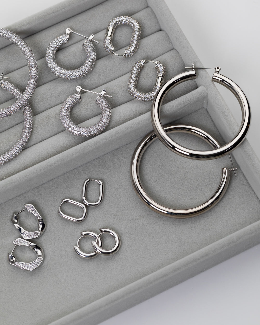 Plain Amalfi Huggies - Silver