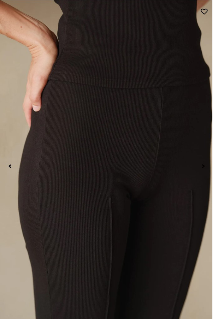 Rib Kick Flare Pant