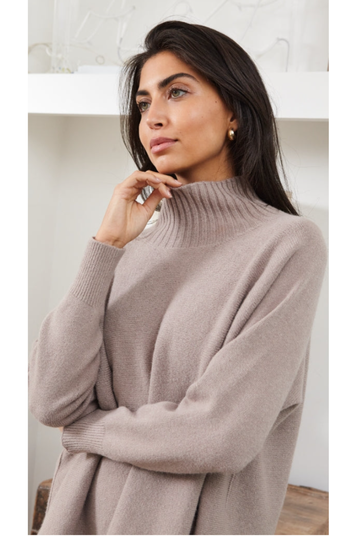 Alma Sweater