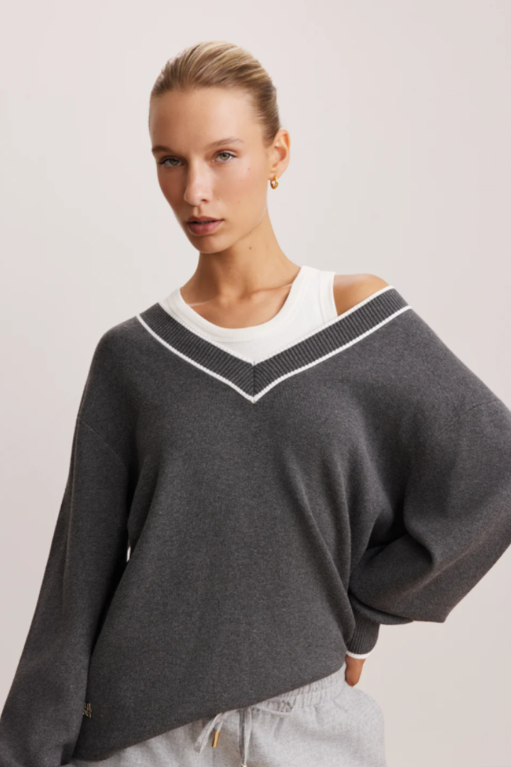 Olly VNeck Sweater