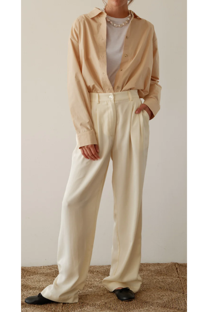 Twill Pleated Trouser