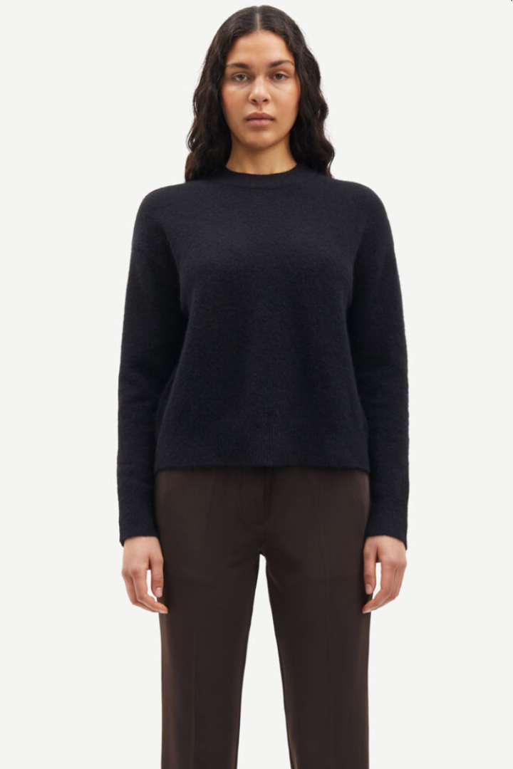 Anour Sweater