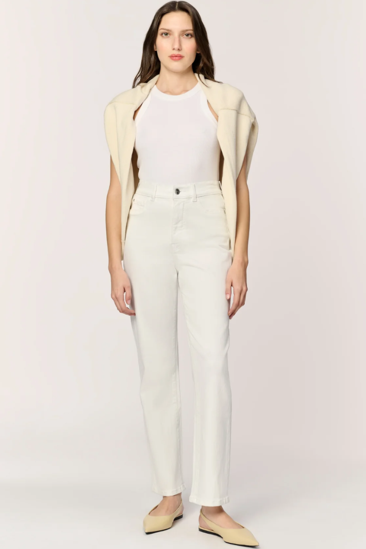 ASE - Slim Straight Leg