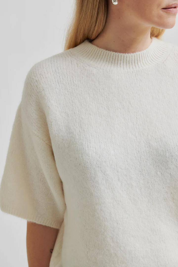 Wanda Sweater Tee