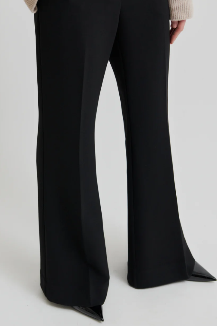 Fique Flared Trouser