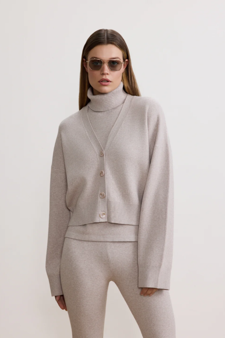 Olly Sleeveless Turtleneck