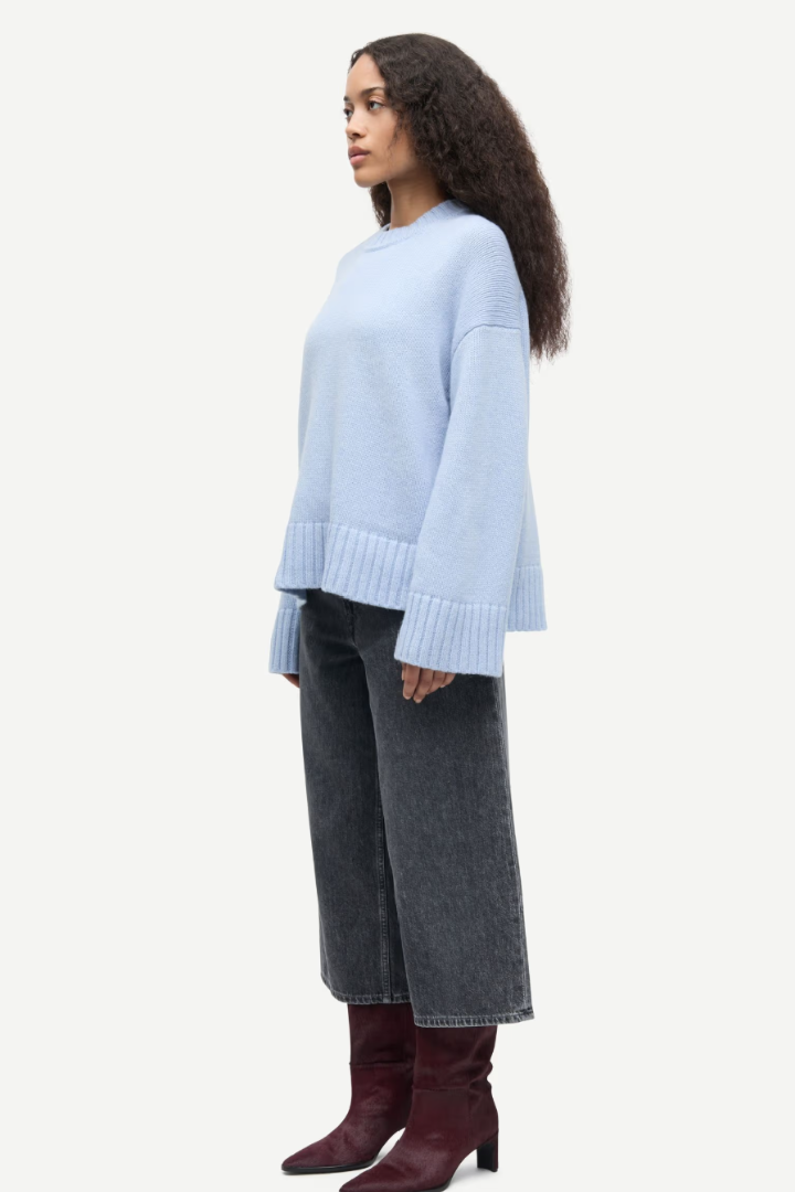 Sakeiku Sweater