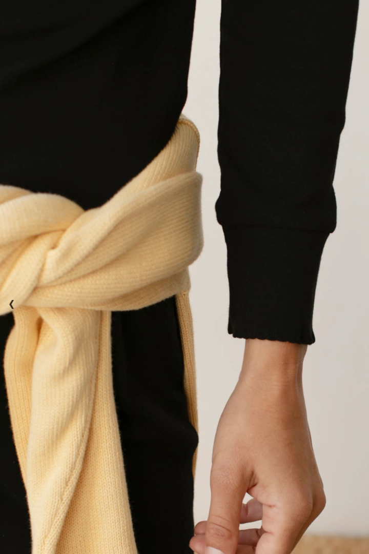 The Baby Rib Scallop Long Sleeve