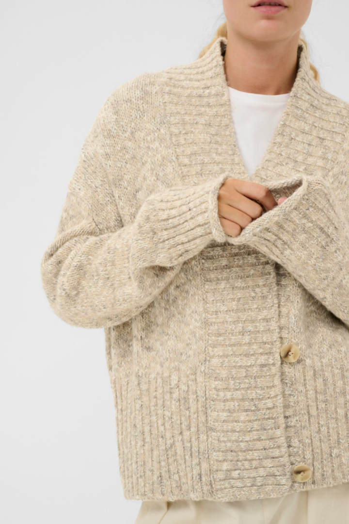 Nelly Cardigan