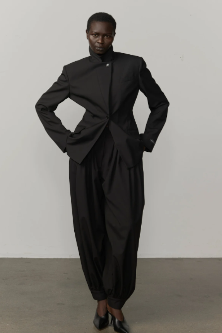 Zeth Pants, tapered leg detail
