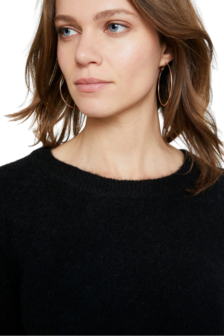 Nor Short Sweater