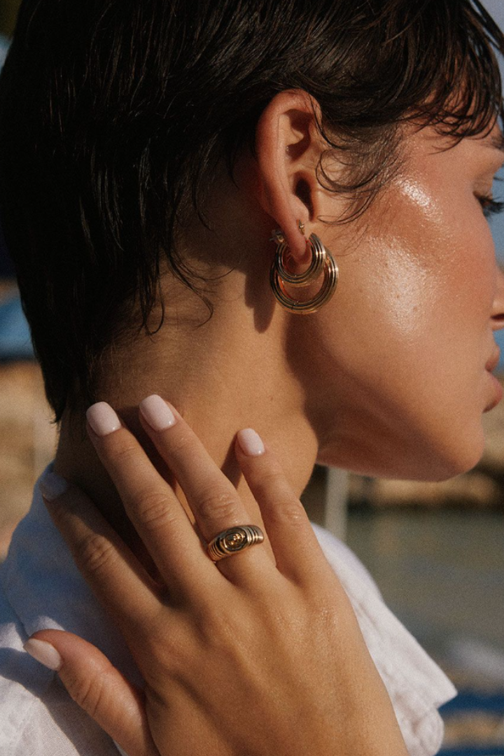 Ridged Amalfi Hoops