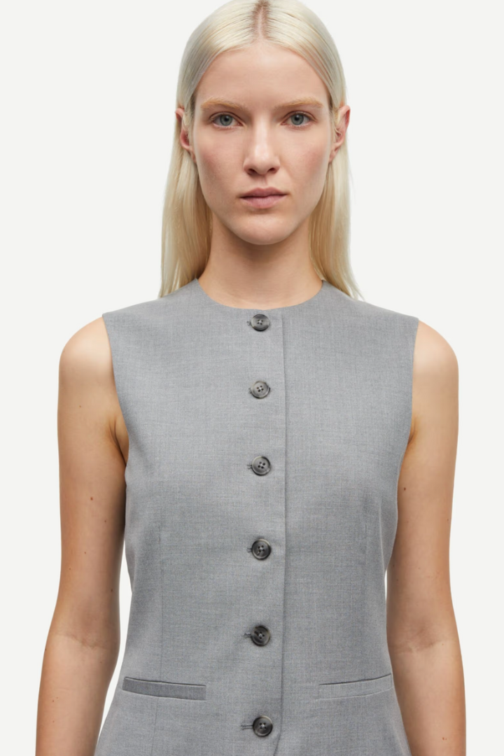 Saruma Vest
