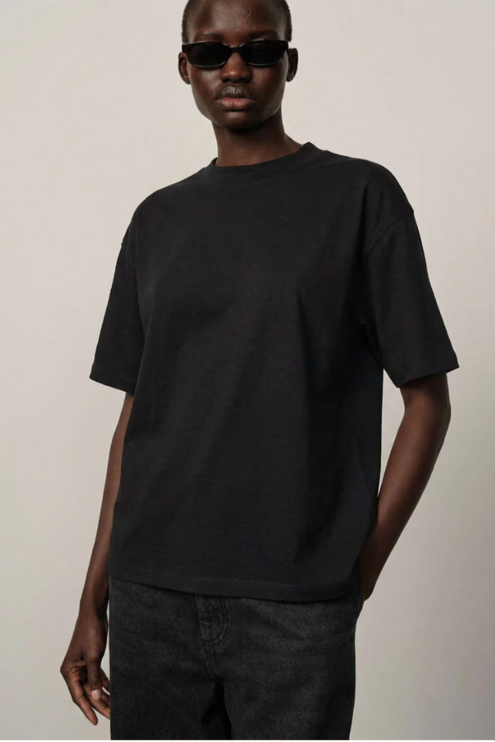 Larsson Tee