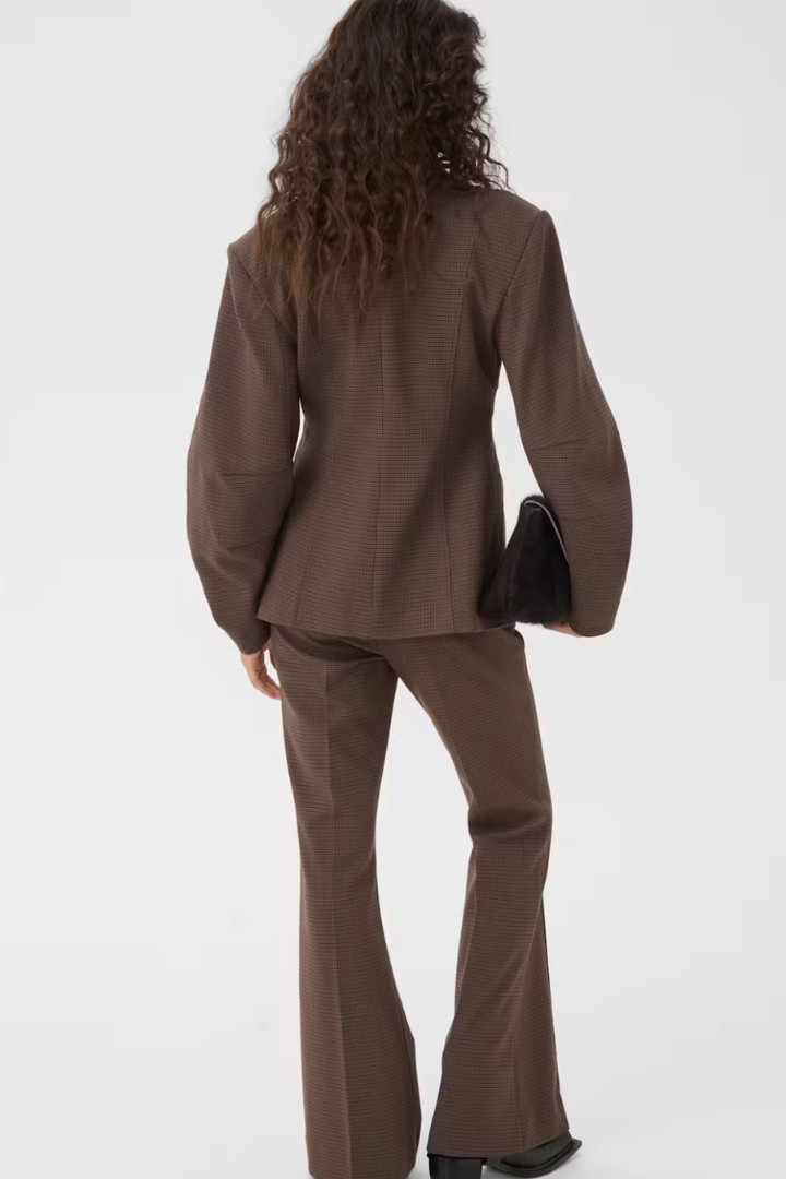 Lamia Blazer