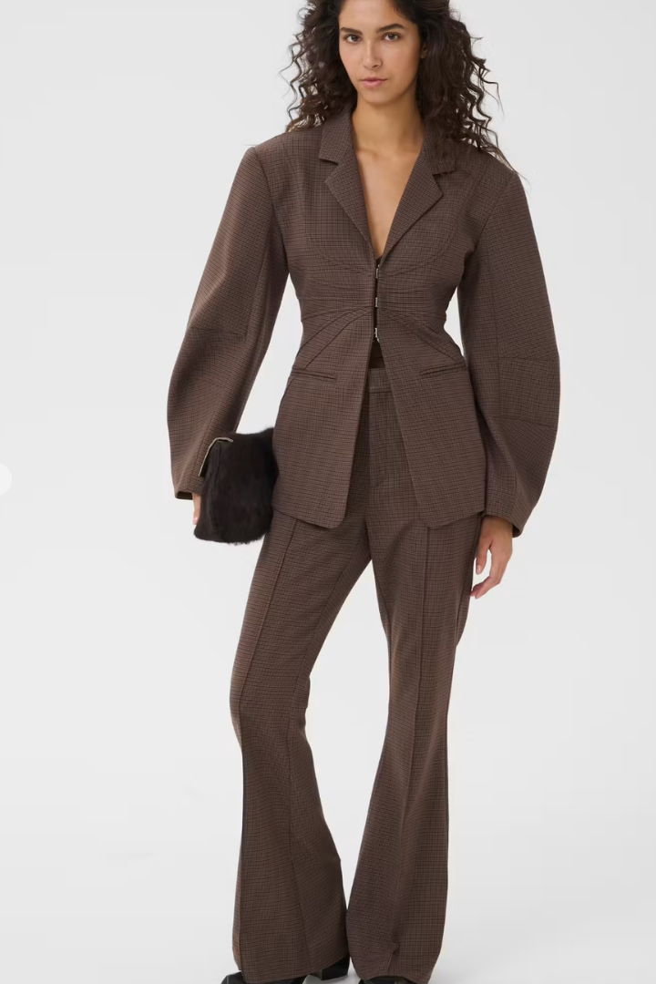 Lamia Blazer