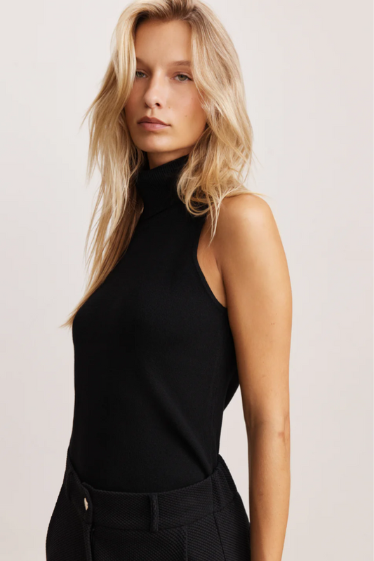 Olly Sleeveless Turtleneck
