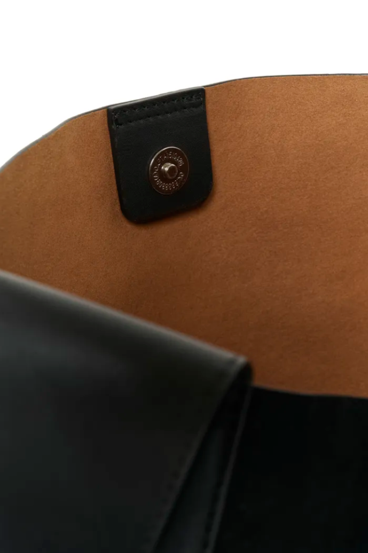 Avika Leather Purse