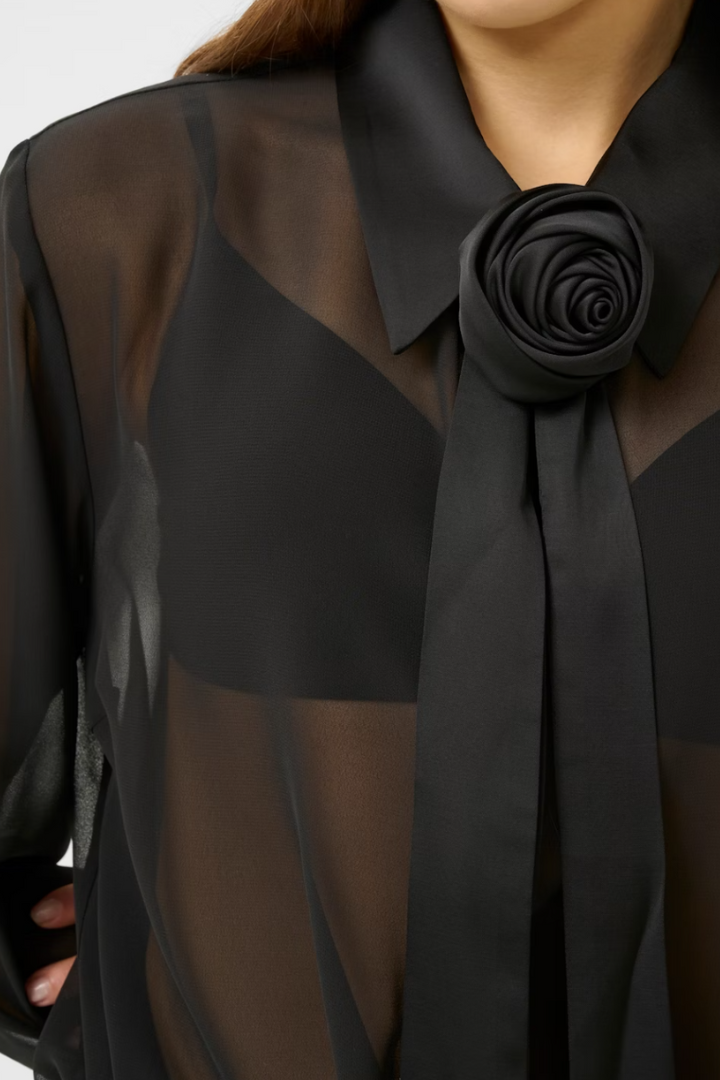 Lynne Blouse