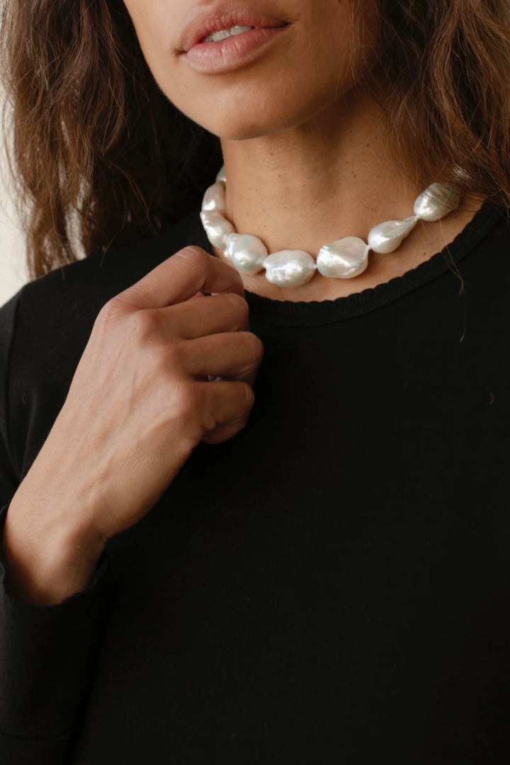 The Baby Rib Scallop Long Sleeve