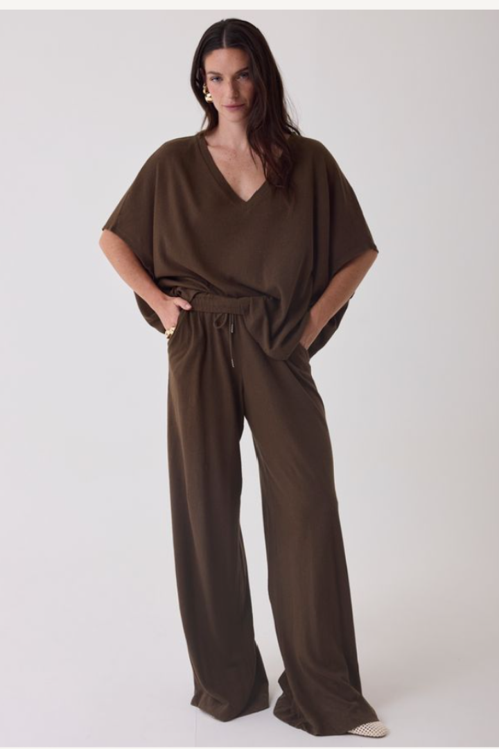 Cotton Linen Vneck Tee