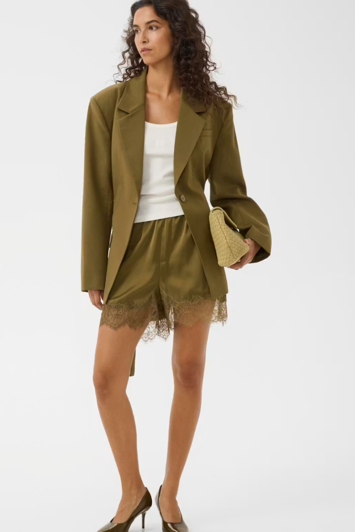 Lalou Short