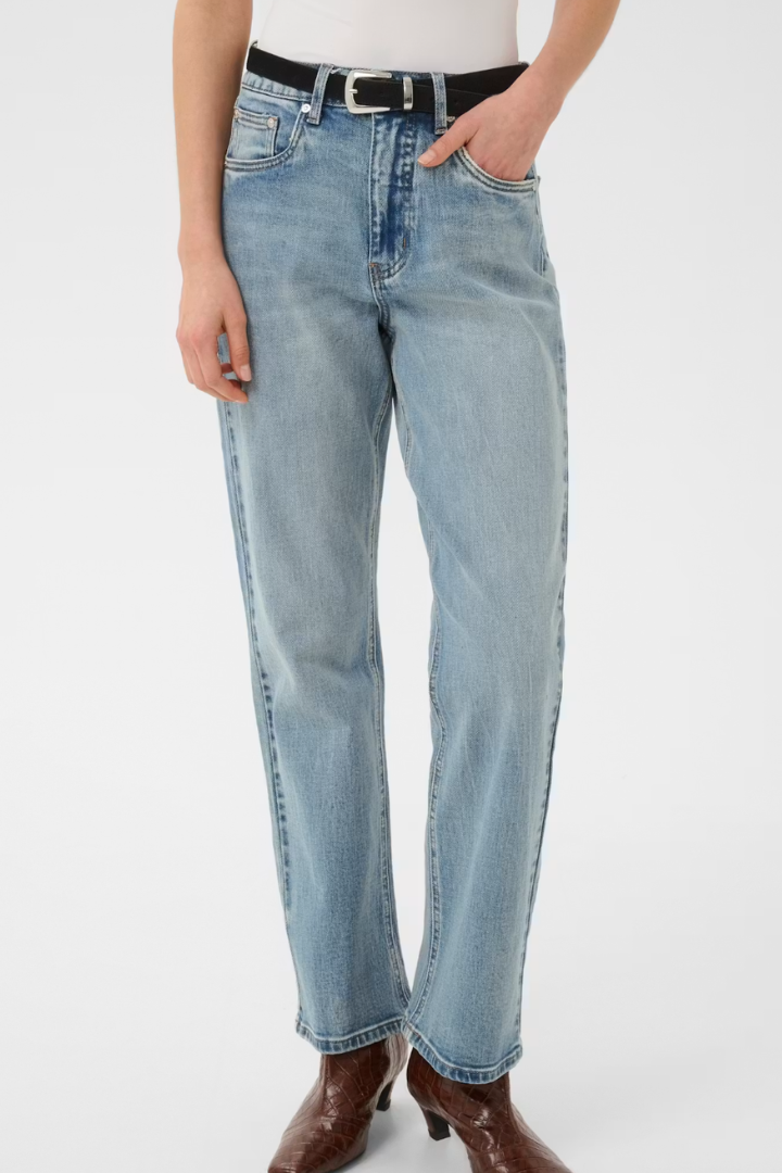 Gestuz Jade High-Waisted Straight Leg Jeans