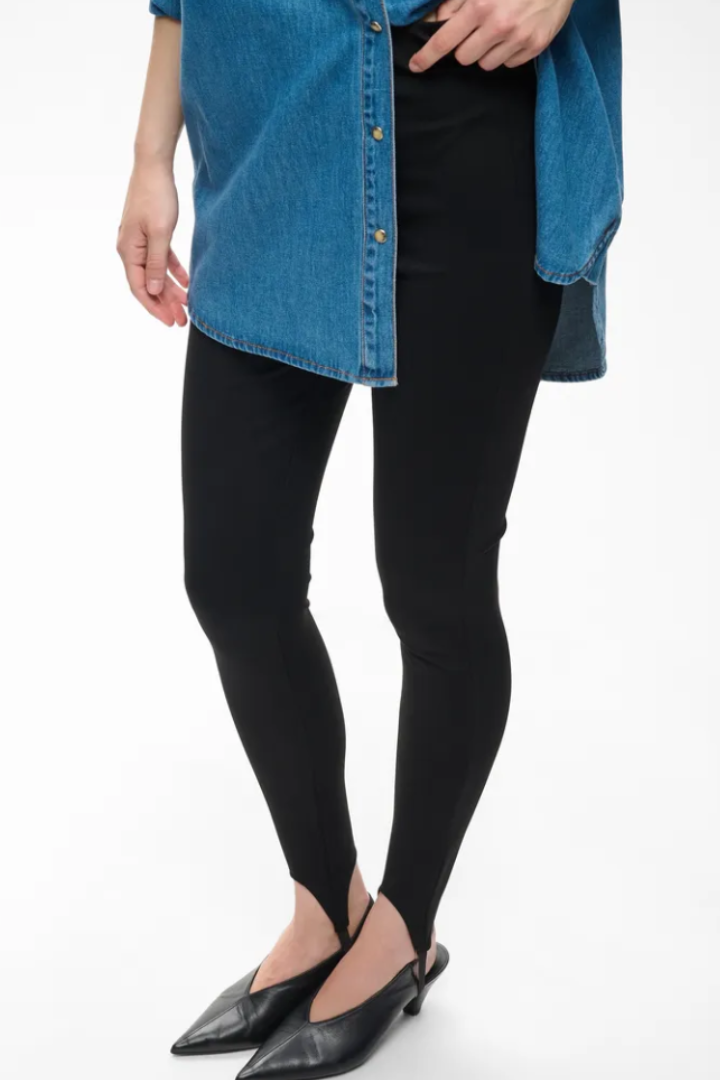 Annette Stirrup Leggings side view