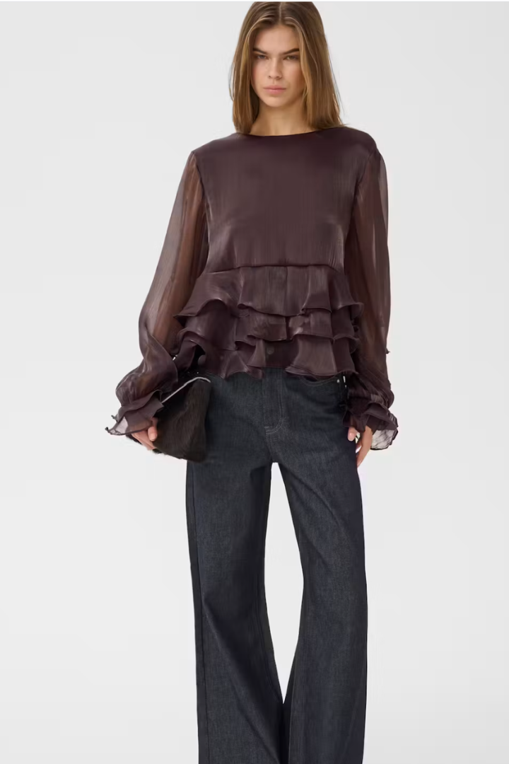 Licie Top, ruffle cuff detail