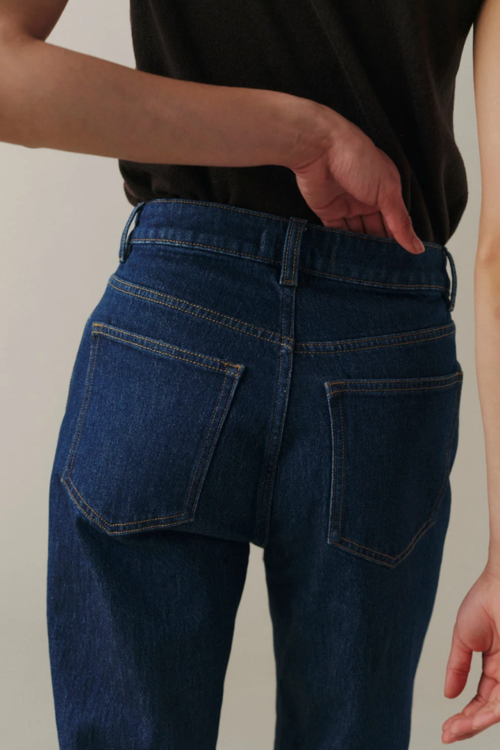 SAT 90s Straight Jean, side view