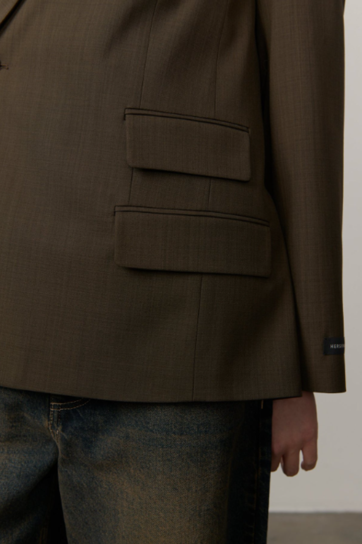 Amalfi Blazer, notch lapel detail