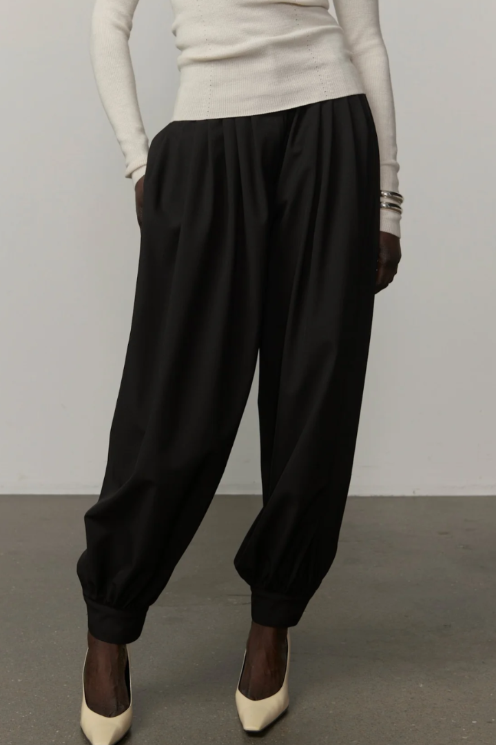 Zeth Pants, front view