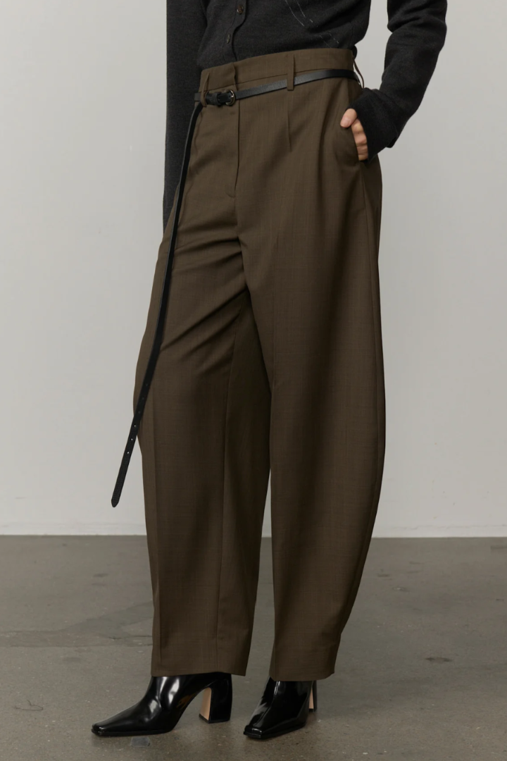 Dante Pants, front view