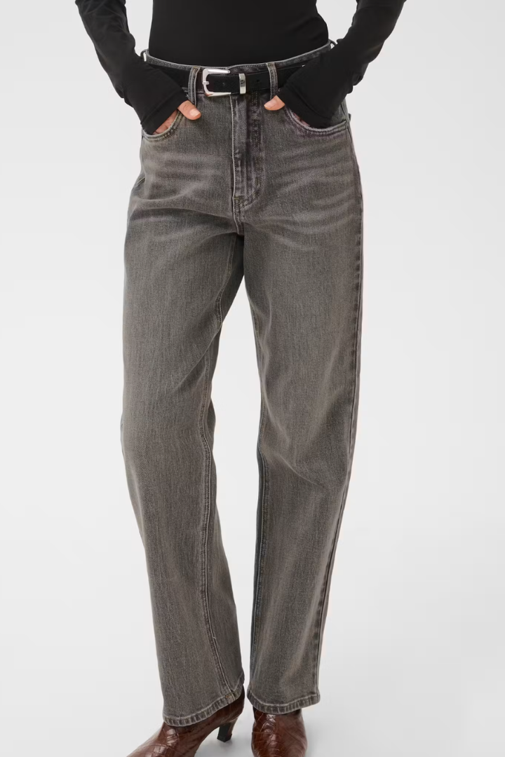 Jade Jeans by Gestuz, high-waisted straight-leg fit, front view