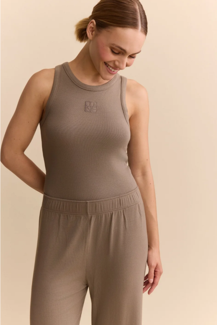 Lune Active Mila Pant in Beige — clean, straight-leg silhouette with an easy fit.