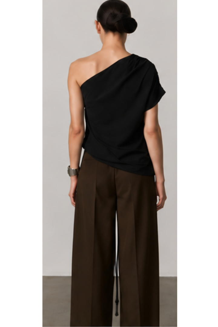 Birgitte Herskind Brenda Top in Black — hip-length, relaxed body silhouette.