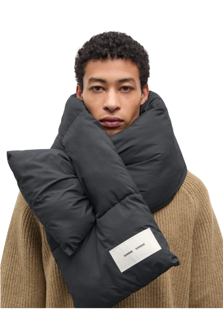 Samsøe Samsøe Satony Scarf — padded pull-through scarf in black, view 3